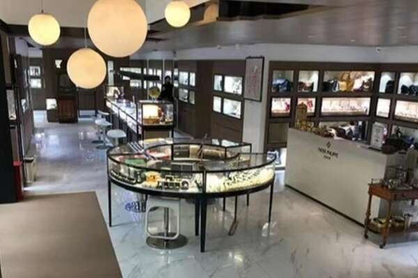 城北区寄卖奢侈品店